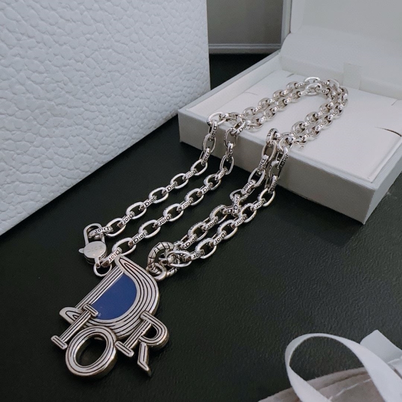 chr1st1an D10r necklaces